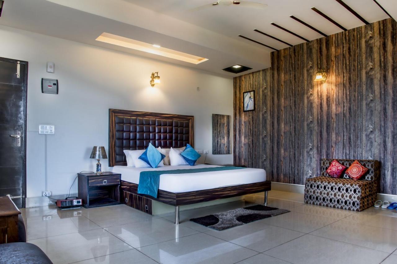 カソーリ Terrace Retreat Bed & Breakfast エクステリア 写真
